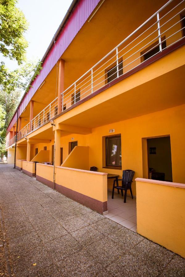 Apartmany Hawaii بوتينْتْسِ المظهر الخارجي الصورة